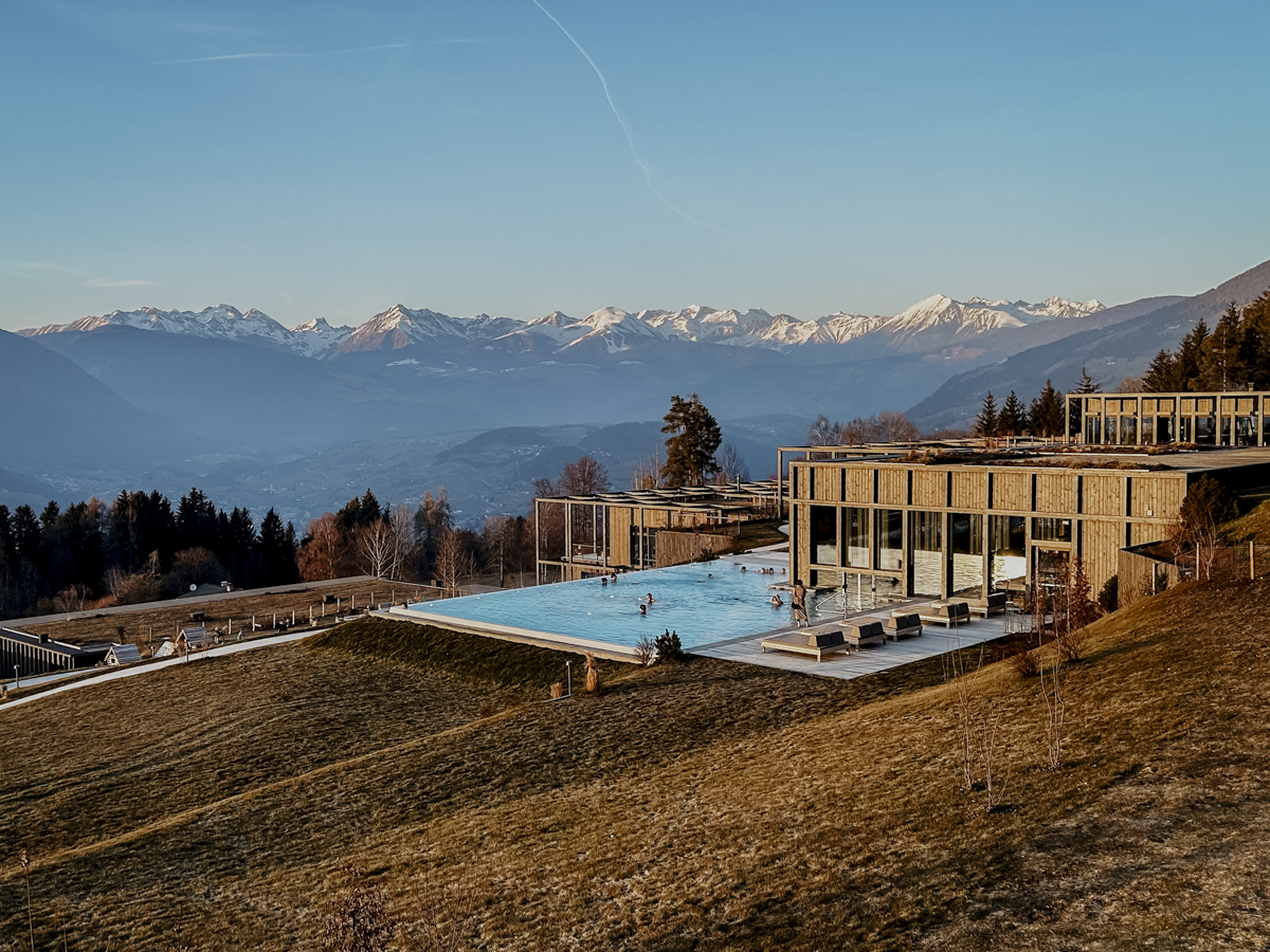 COCOtravel Suedtirol AkiPlose Aussenanlage Pool 3