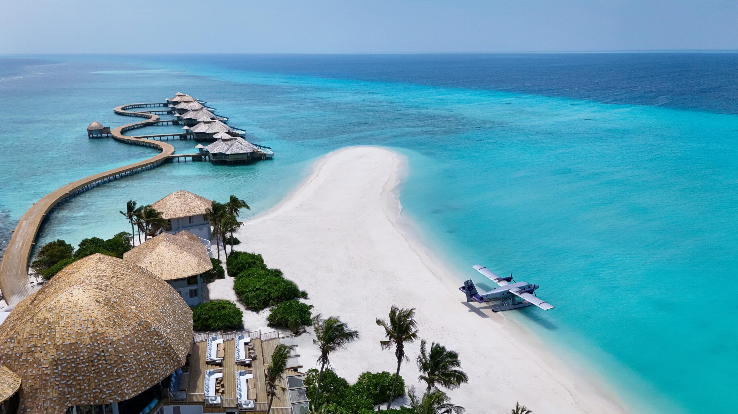 Soneva Secret Seaplane Arrival Stevie Mann 48474 scaled